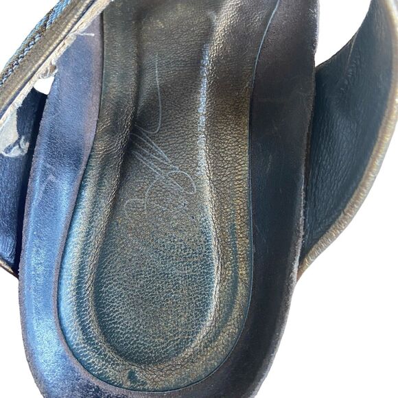 Donald J. Pliner Wedge Sandals Size 8 Penny Blue Beaded Leather Thong T Strap - Picture 3 of 13